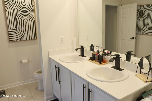 7223 HAWKES BEND STREET Street, Jacksonville, FL 32219