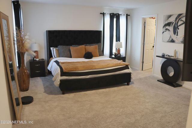 7223 HAWKES BEND STREET Street, Jacksonville, FL 32219