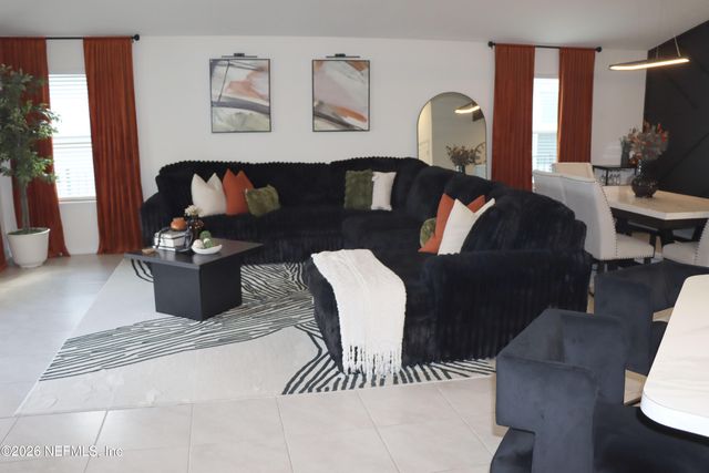 7223 HAWKES BEND STREET Street, Jacksonville, FL 32219