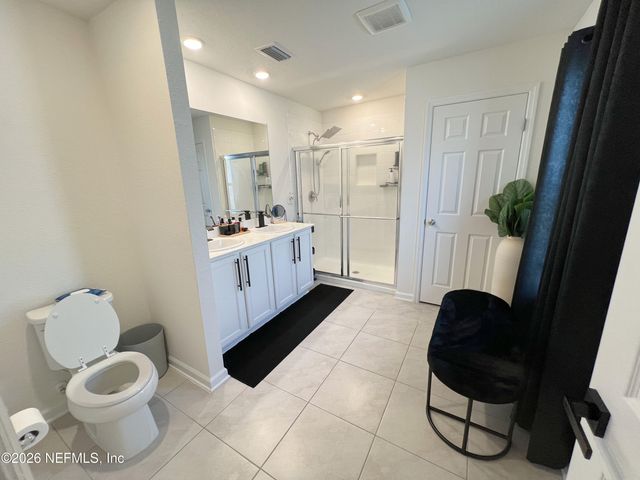 7223 HAWKES BEND STREET Street, Jacksonville, FL 32219