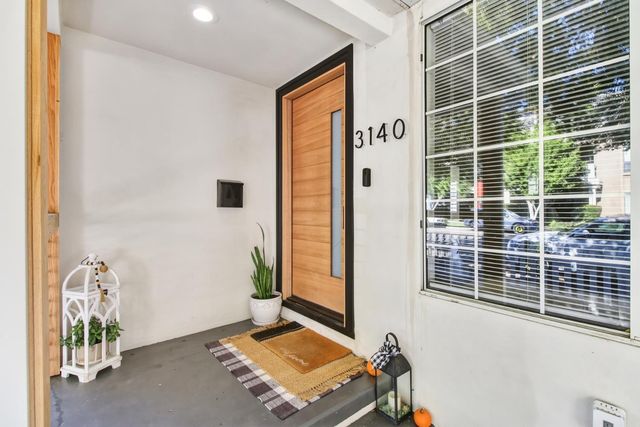 3140 S St, Sacramento, CA 95816