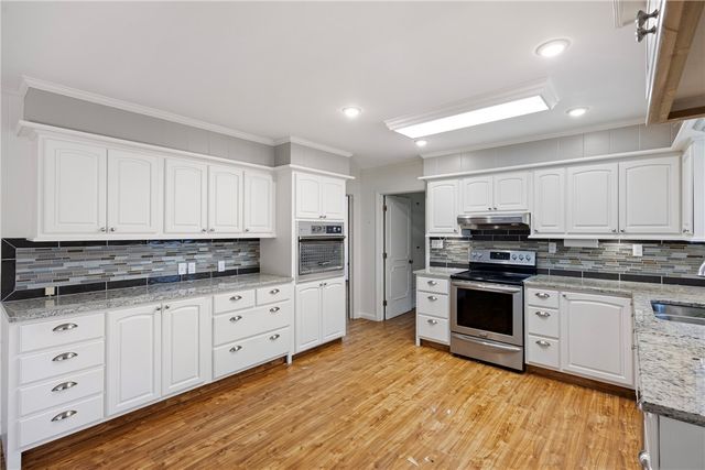 1809 Bradley Lane, Russellville, AR 72801