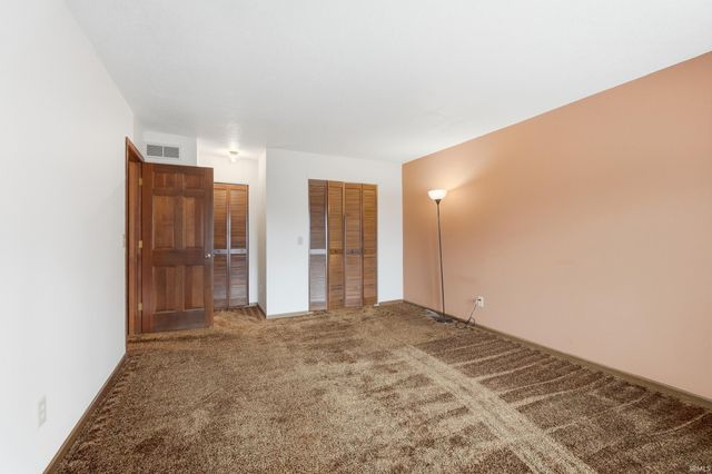 6126 Crofton Drive, Fort Wayne, IN 46835