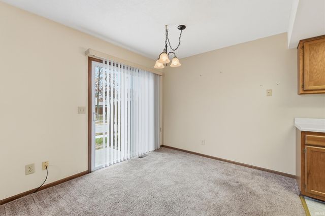 6126 Crofton Drive, Fort Wayne, IN 46835