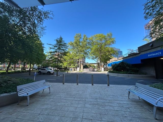 44 Washington St 713, Brookline, MA 02445
