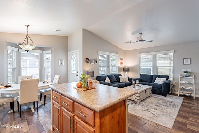 650 N Hawes Road 3606, Mesa, AZ 85207