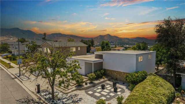 5629 Rainbow Crest Drive, Agoura Hills, CA 91301