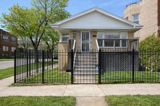 7758 S Burnham Avenue, Chicago, IL 60649