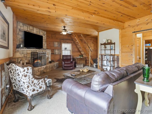 1676 W Folsom, Caney, OK 74533