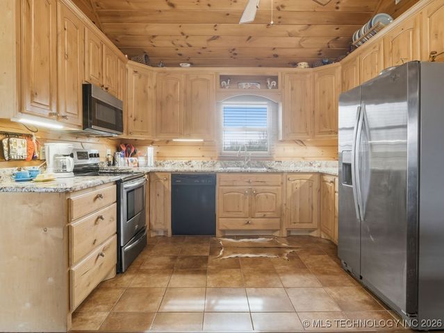 1676 W Folsom, Caney, OK 74533