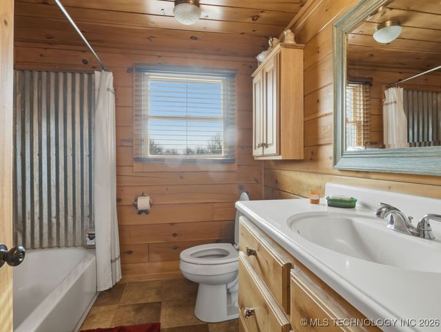 1676 W Folsom, Caney, OK 74533