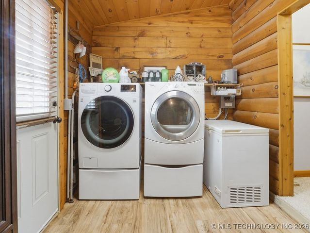 1676 W Folsom, Caney, OK 74533