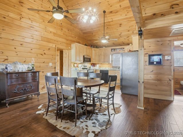 1676 W Folsom, Caney, OK 74533