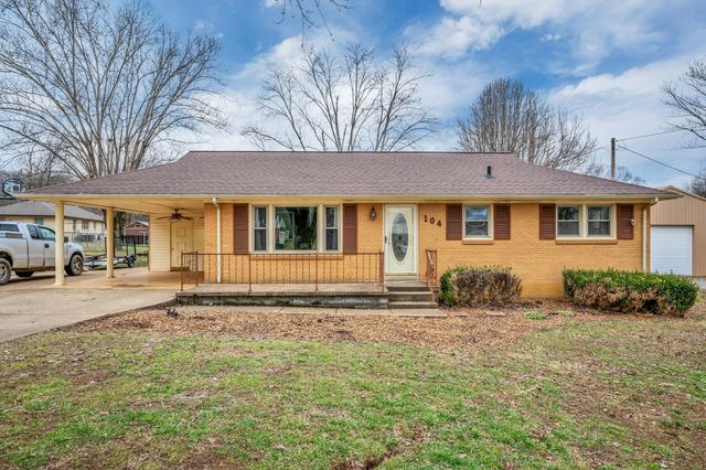 104 DuPont Ave, Waverly, TN 37185