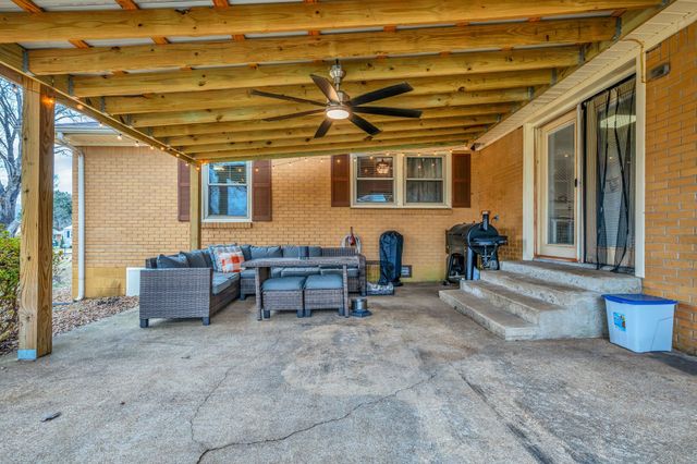 104 DuPont Ave, Waverly, TN 37185