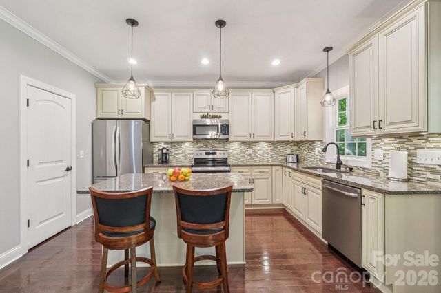 143 Fremont Loop, Mooresville, NC 28115