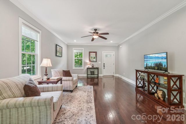 143 Fremont Loop, Mooresville, NC 28115