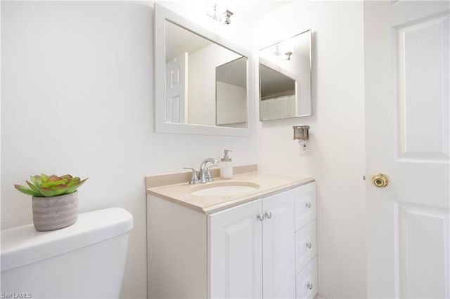 1392 Churchill Cir Apt 103, Naples, FL 34116