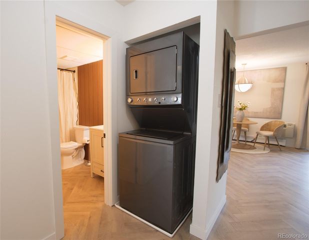 2150 S Vaughn Way 204D, Aurora, CO 80014