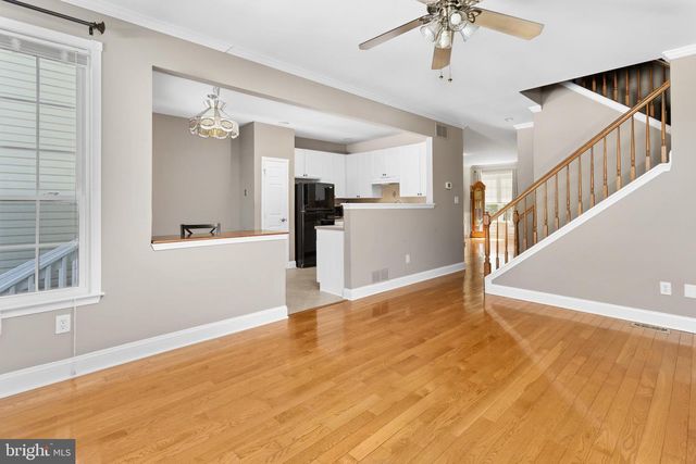 15 BARCLAY CT, Bordentown, NJ 08505