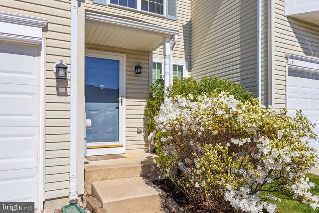 15 BARCLAY CT, Bordentown, NJ 08505