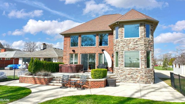 26918 Koerber Street, St Clair Shores, MI 48081