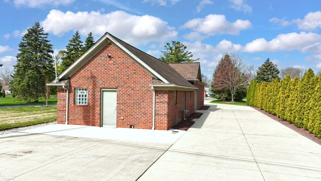 26918 Koerber Street, St Clair Shores, MI 48081