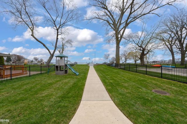26918 Koerber Street, St Clair Shores, MI 48081