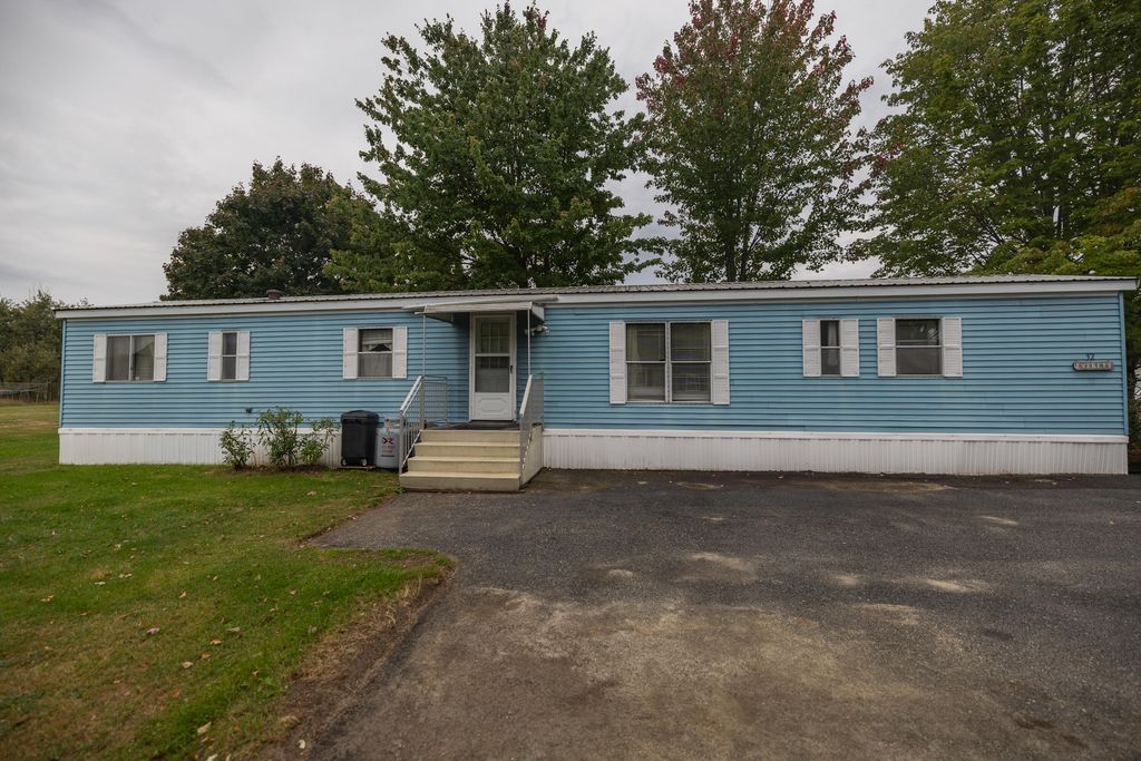 32 Amy Street, Poland, ME 04274 — exterior