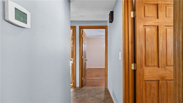 96 Moccasin Drive, Warwick, RI 02889