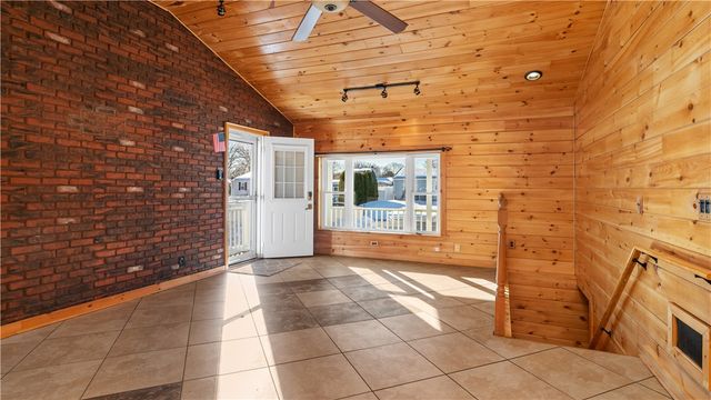 96 Moccasin Drive, Warwick, RI 02889