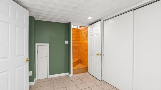 96 Moccasin Drive, Warwick, RI 02889