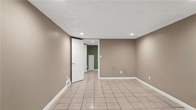 96 Moccasin Drive, Warwick, RI 02889