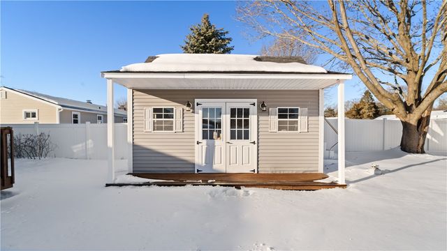 96 Moccasin Drive, Warwick, RI 02889