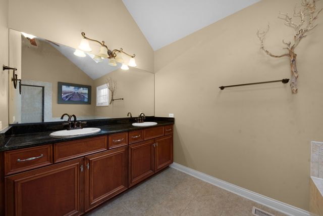 844 N Ellsworth Street, Naperville, IL 60563