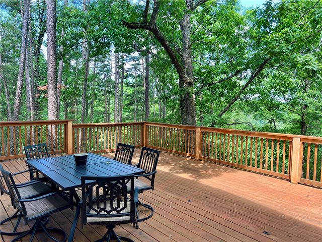 1 Drennon Drive, Eureka Springs, AR 72632