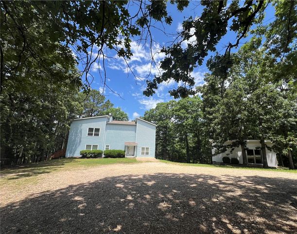 1 Drennon Drive, Eureka Springs, AR 72632