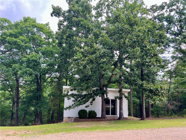 1 Drennon Drive, Eureka Springs, AR 72632