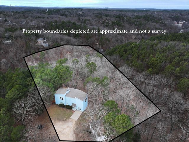 1 Drennon Drive, Eureka Springs, AR 72632