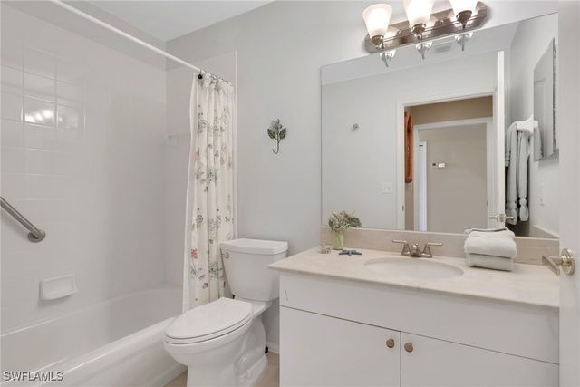 8680 Cedar Hammock CIR 122, Naples, FL 34112