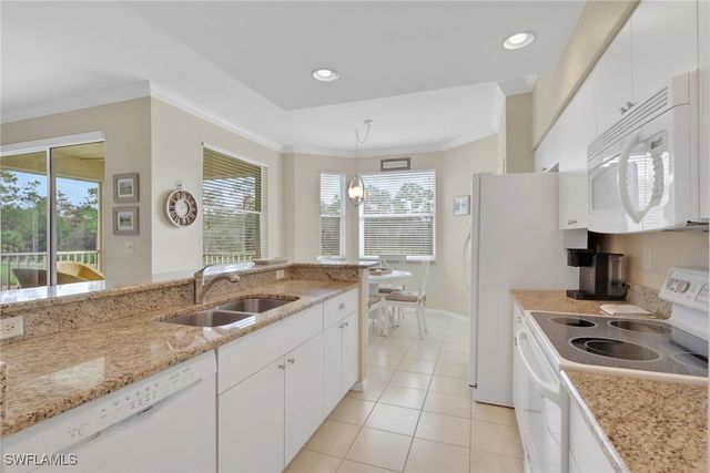 8680 Cedar Hammock CIR 122, Naples, FL 34112