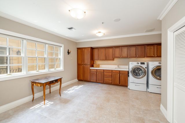 1223 W Riverside Ave, Spokane, WA 99201