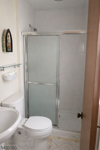 11 Juniper Dr, Readington Twp., NJ 08889