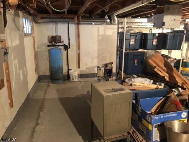 11 Juniper Dr, Readington Twp., NJ 08889