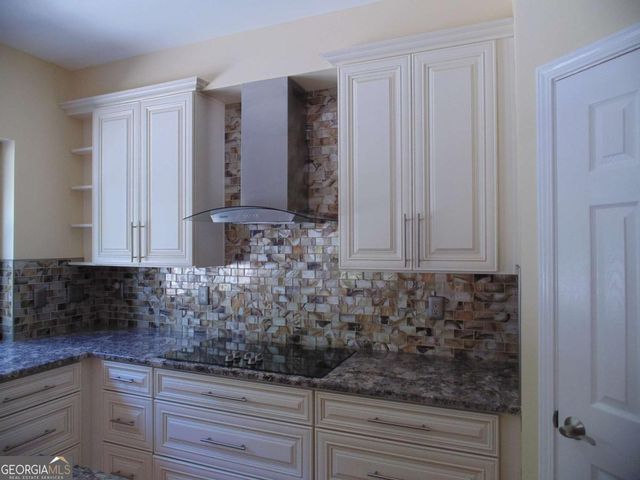 3895 Deauville Way, Cumming, GA 30041