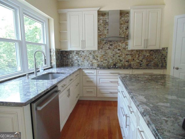 3895 Deauville Way, Cumming, GA 30041