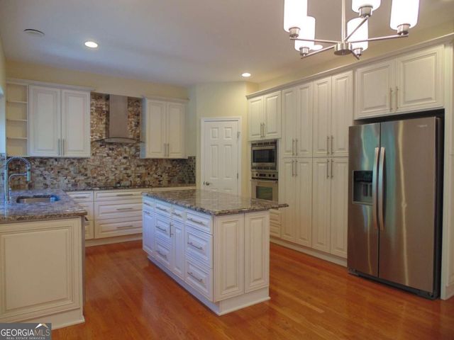 3895 Deauville Way, Cumming, GA 30041