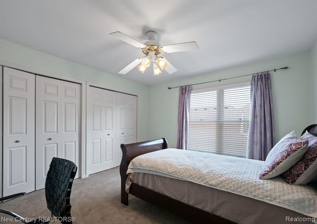 1075 Redding Drive, Troy, MI 48098