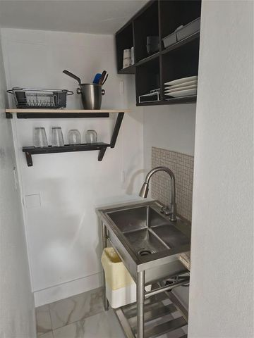 2206 Coolidge Street Unit B, Hollywood, FL 33020