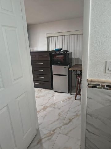 2206 Coolidge Street Unit B, Hollywood, FL 33020